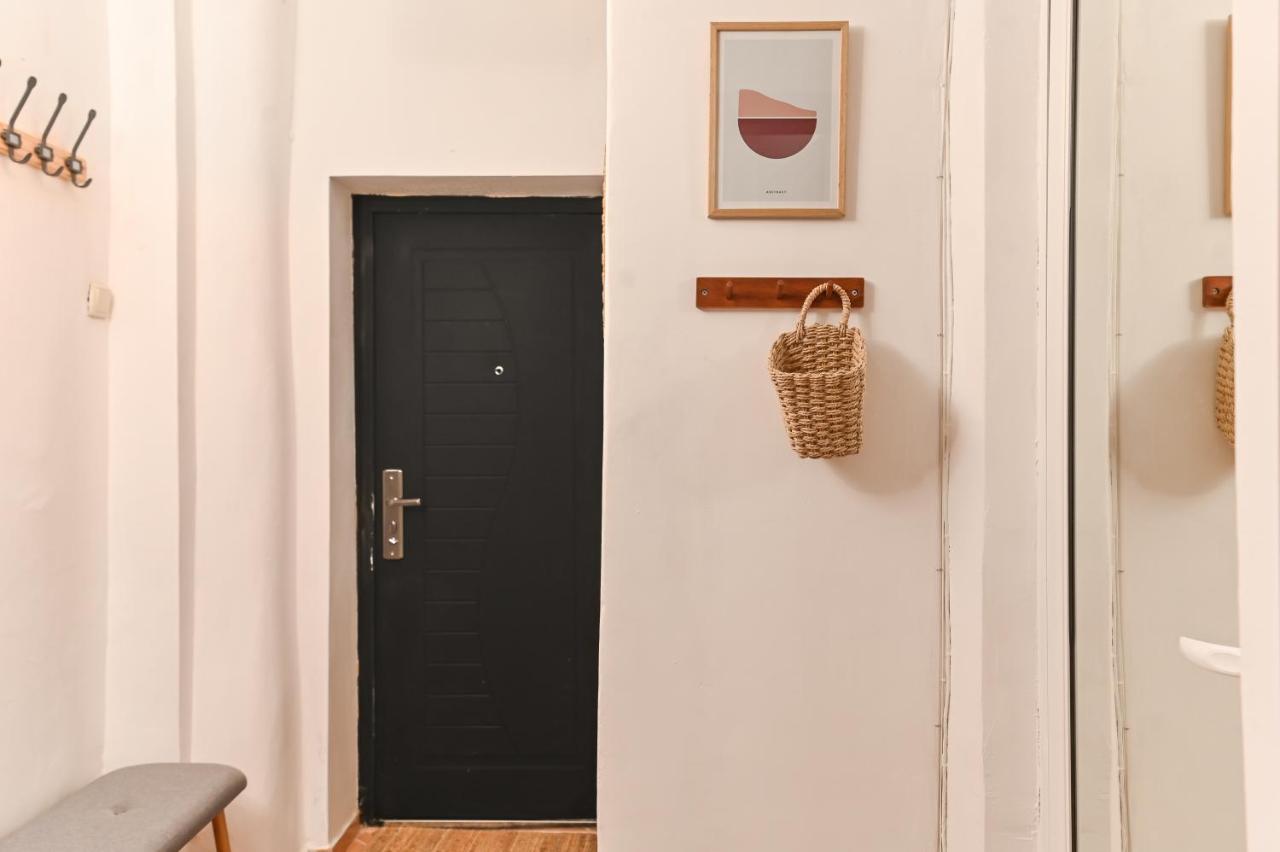 Cosy&Art 1Bd Apartment Next To Slaveykov Square Софія Екстер'єр фото